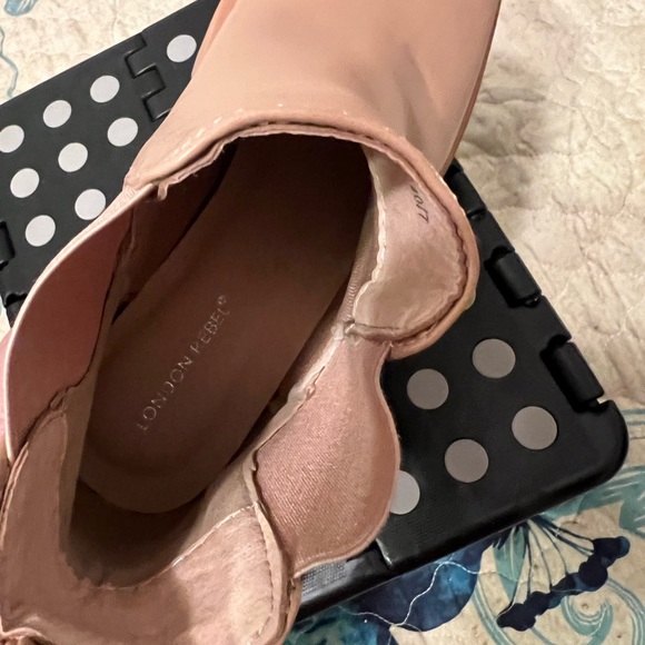 ASOS London Rebel chunky chelsea boots in beige drench size 7 Pre-Owned - Picture 5 of 6